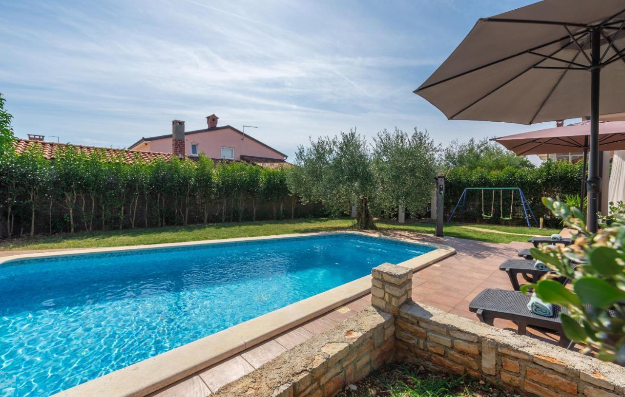 Villa Lucas Новиград Экстерьер фото