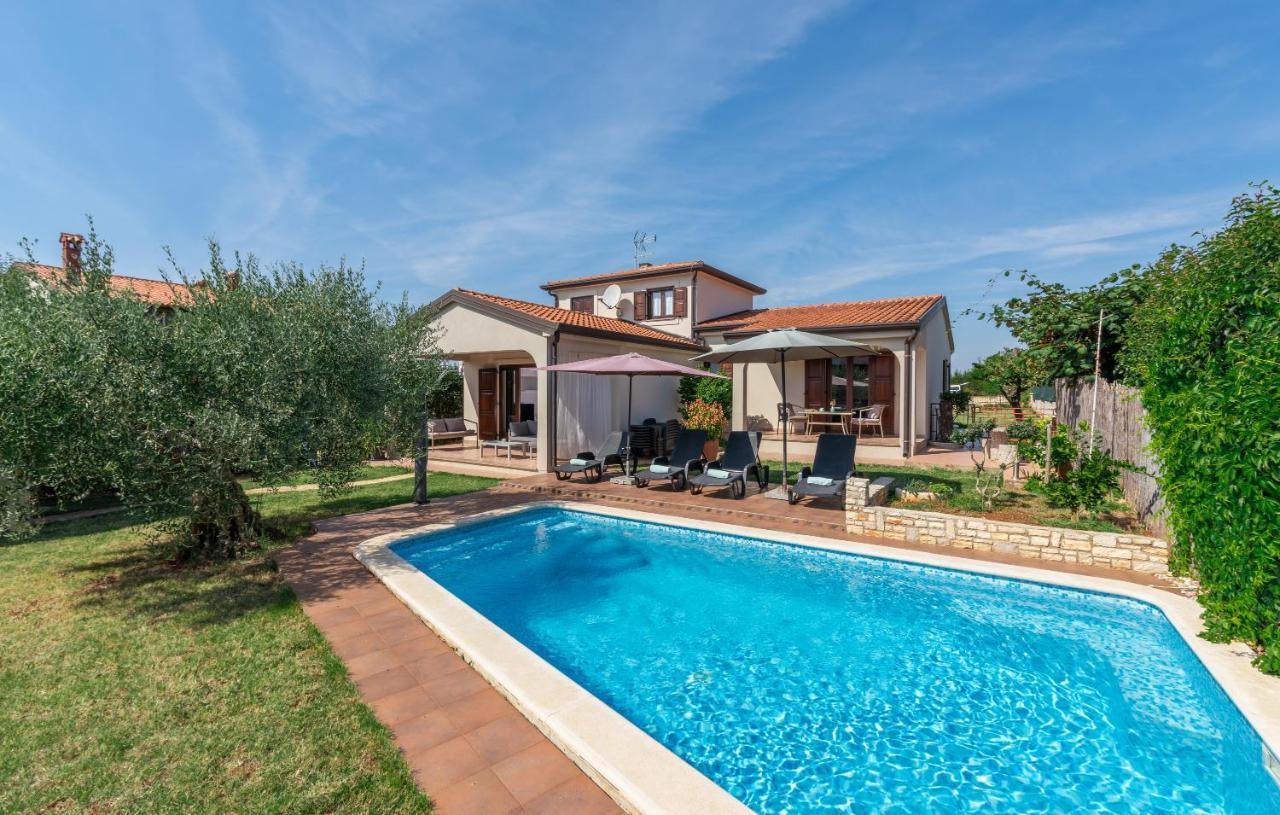 Villa Lucas Новиград Экстерьер фото